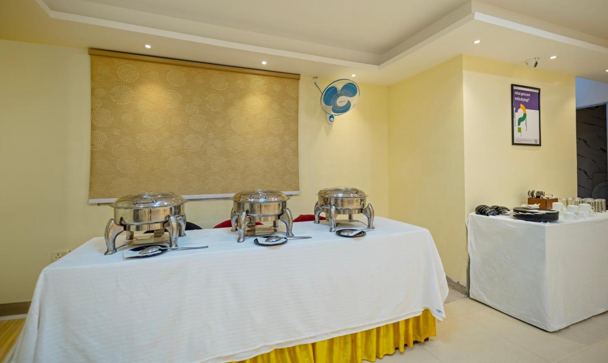 Treebo Taj Square, 10 Mins From Airport Patna (Bihar) Exterior foto